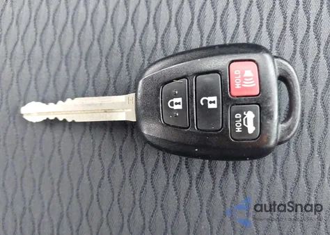 2017 Toyota Corolla Le из США, поврежденный, VIN 2T1BURHE2HC888723